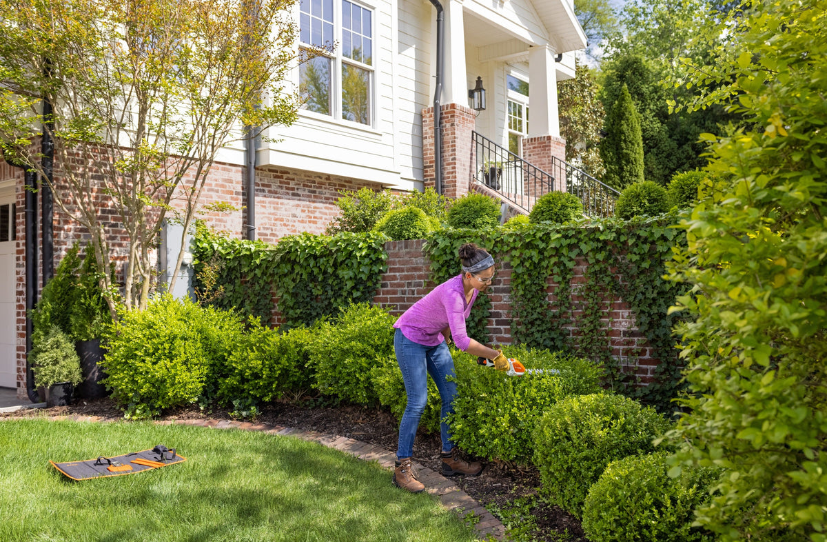 STIHL - HSA 26 Hedge Trimmer - Set Cordless Shrub Shears - HA03-011-3507-US photo 20