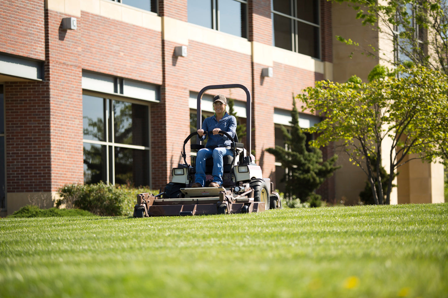 Grasshopper - 532127-803 - 725DT, 52"