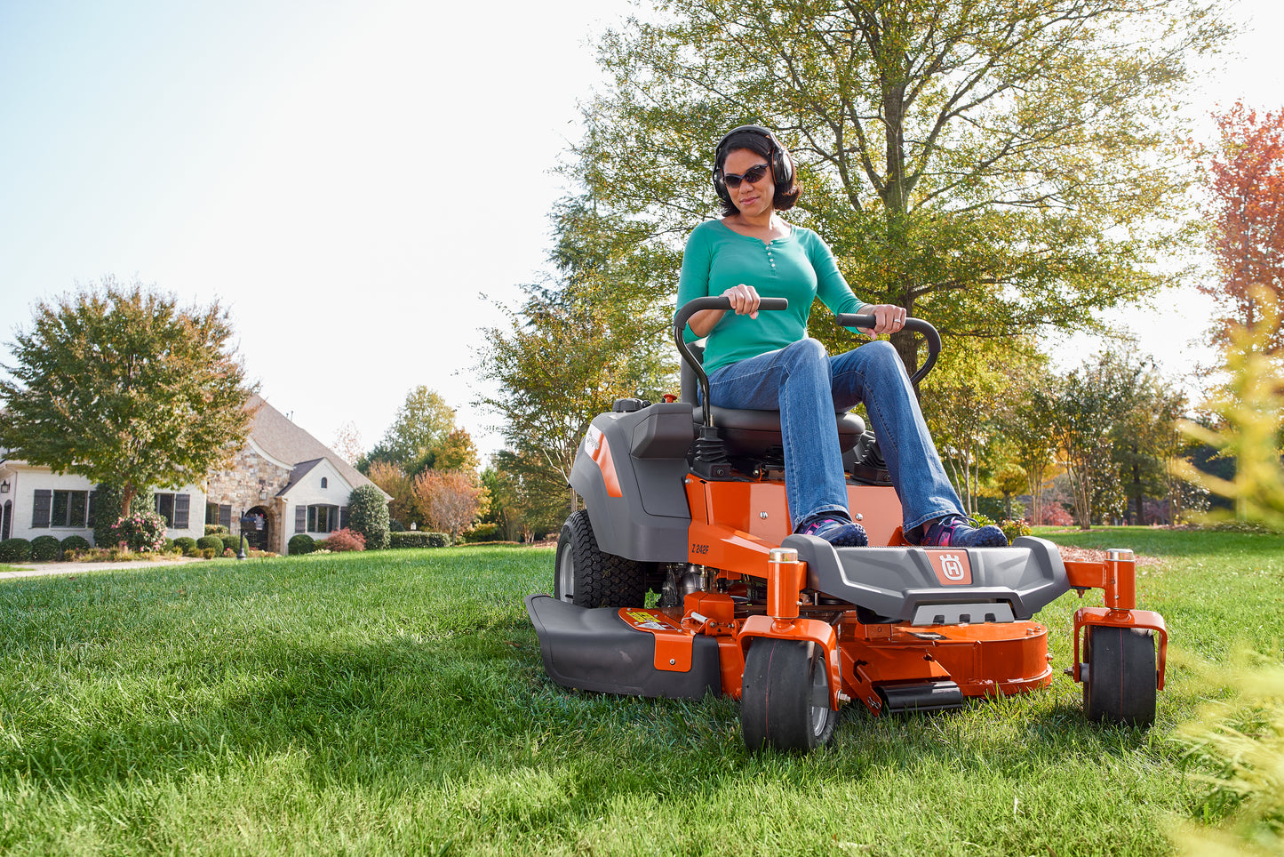 Husqvarna Forest & Garden - 970458801 - Z242F Zero-Turn Mower