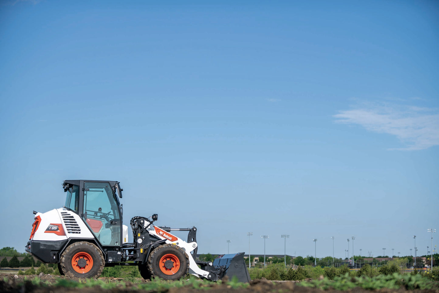 Bobcat - L85 Compact Wheel Loader, Enclosed Cab
