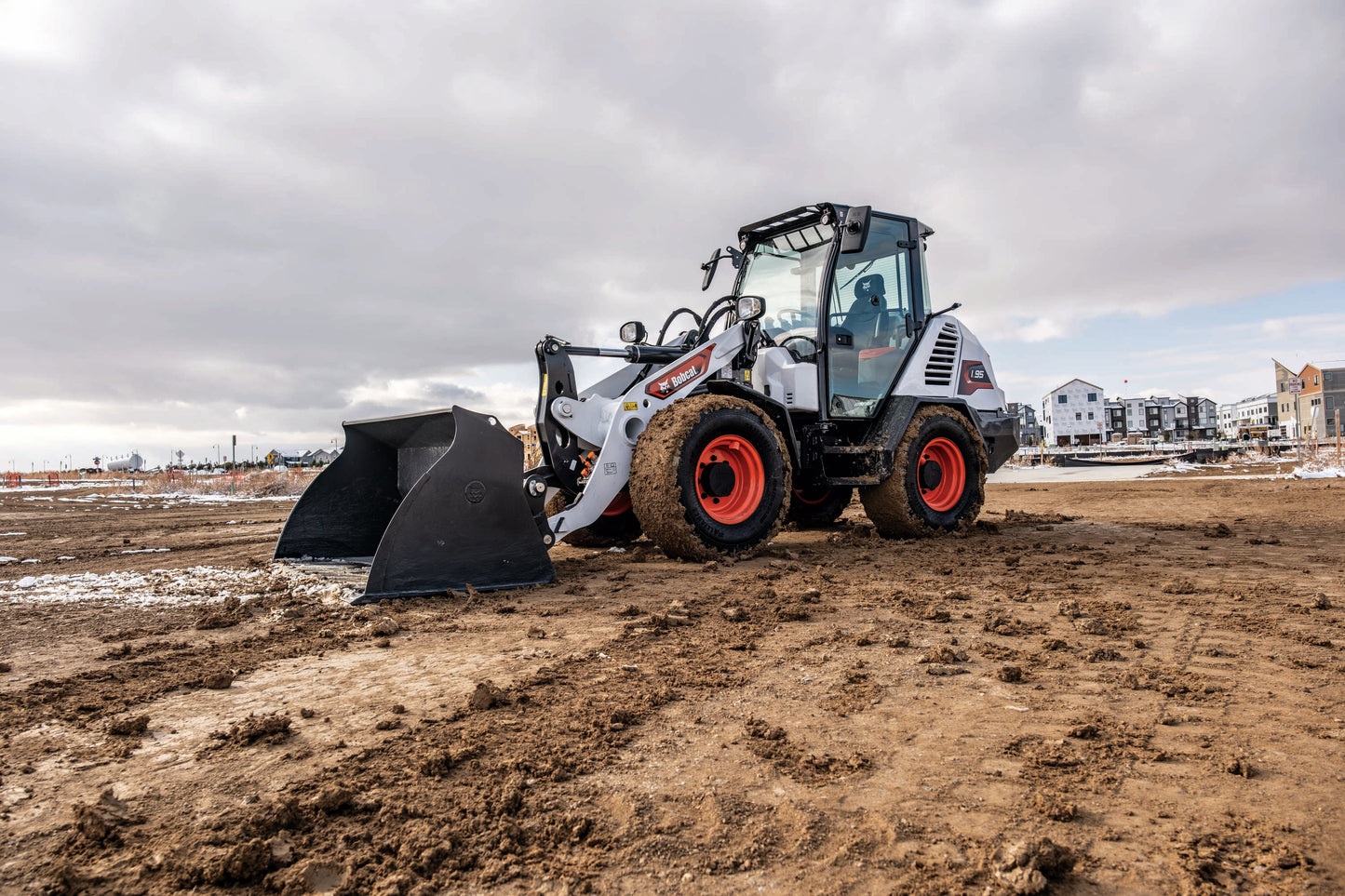 Bobcat - L95 Compact Wheel Loader, Enclosed Cab