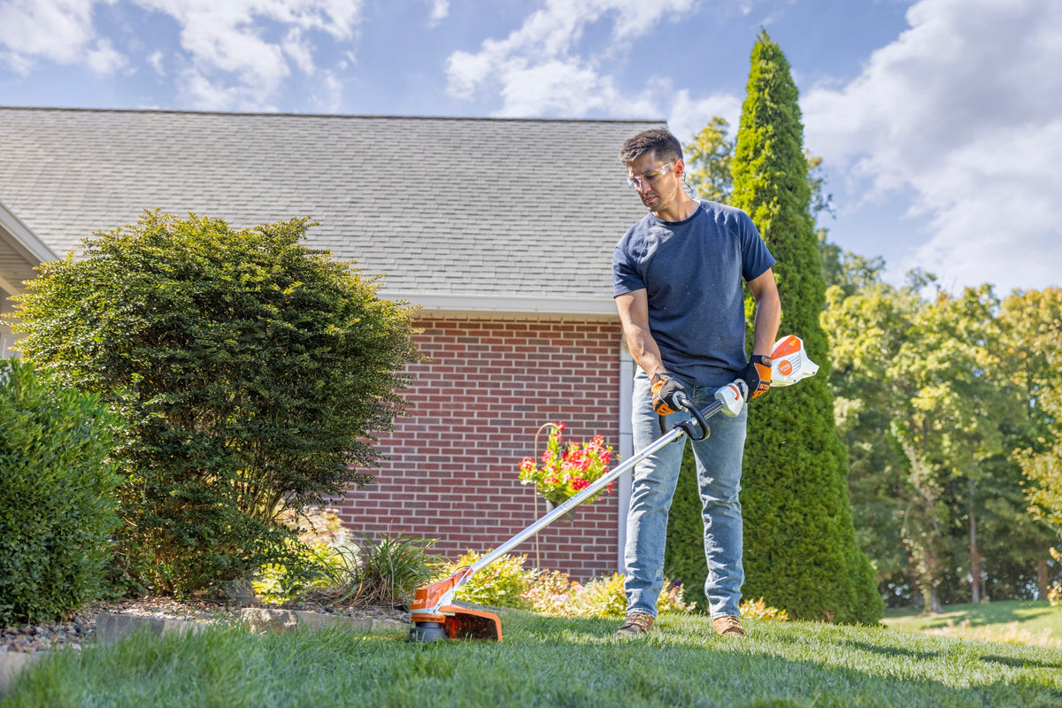 STIHL - FSA 60 String Trimmer - R Set w/ AK 20 & AL 101 - FA04-011-5741-US photo 2