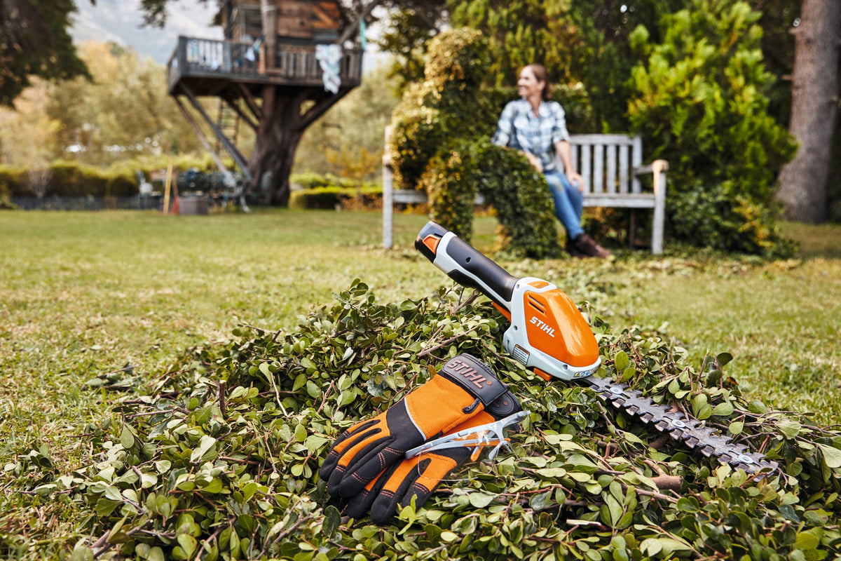 STIHL - HSA 26 Hedge Trimmer - Cordless Shrub Shears - HA03-011-3501-US photo 16