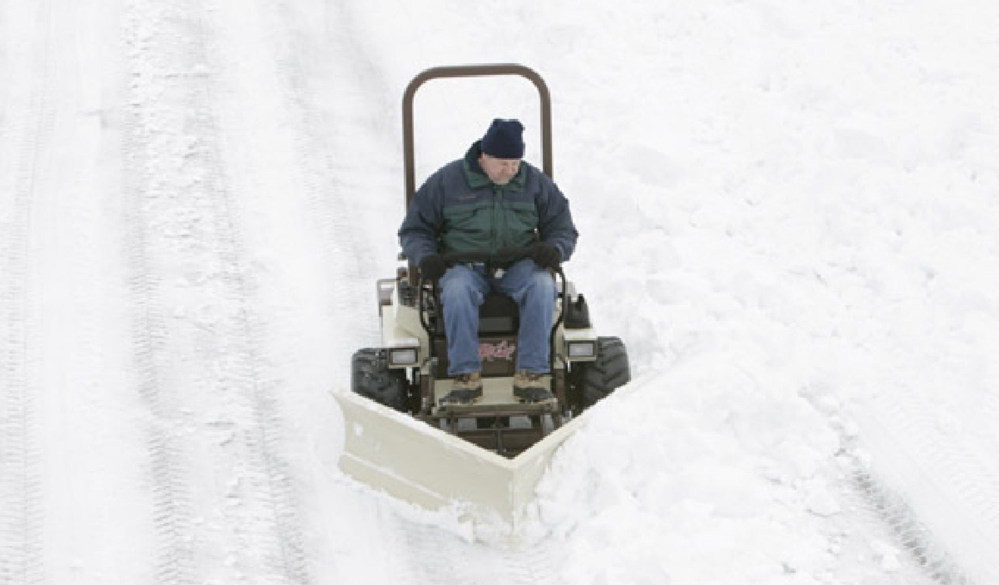 Grasshopper V-Plow (533487) — manufacturer marketing image (grasshoppermower.com)