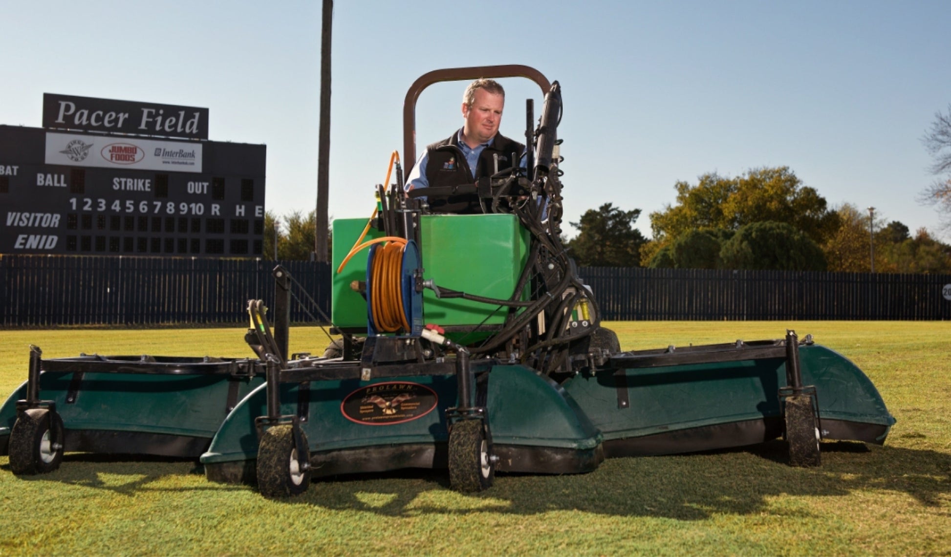 Grasshopper Shielded Sprayer (533436) — manufacturer marketing image (grasshoppermower.com)