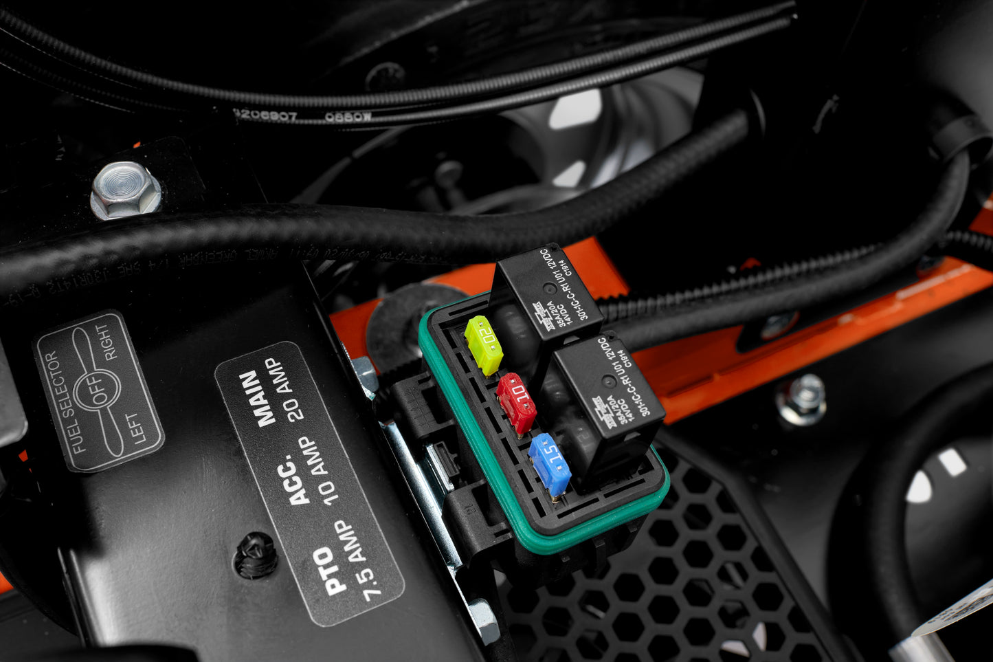 Husqvarna Forest & Garden - 970497102 - Z454XS Zero-Turn Mower