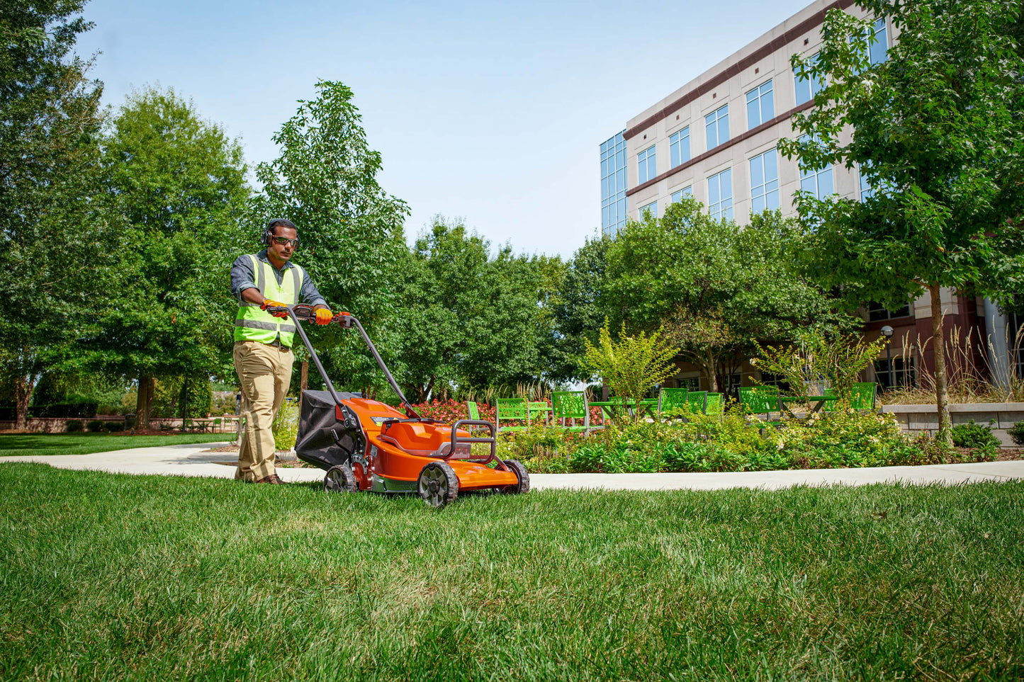 Husqvarna Forest & Garden - W520i