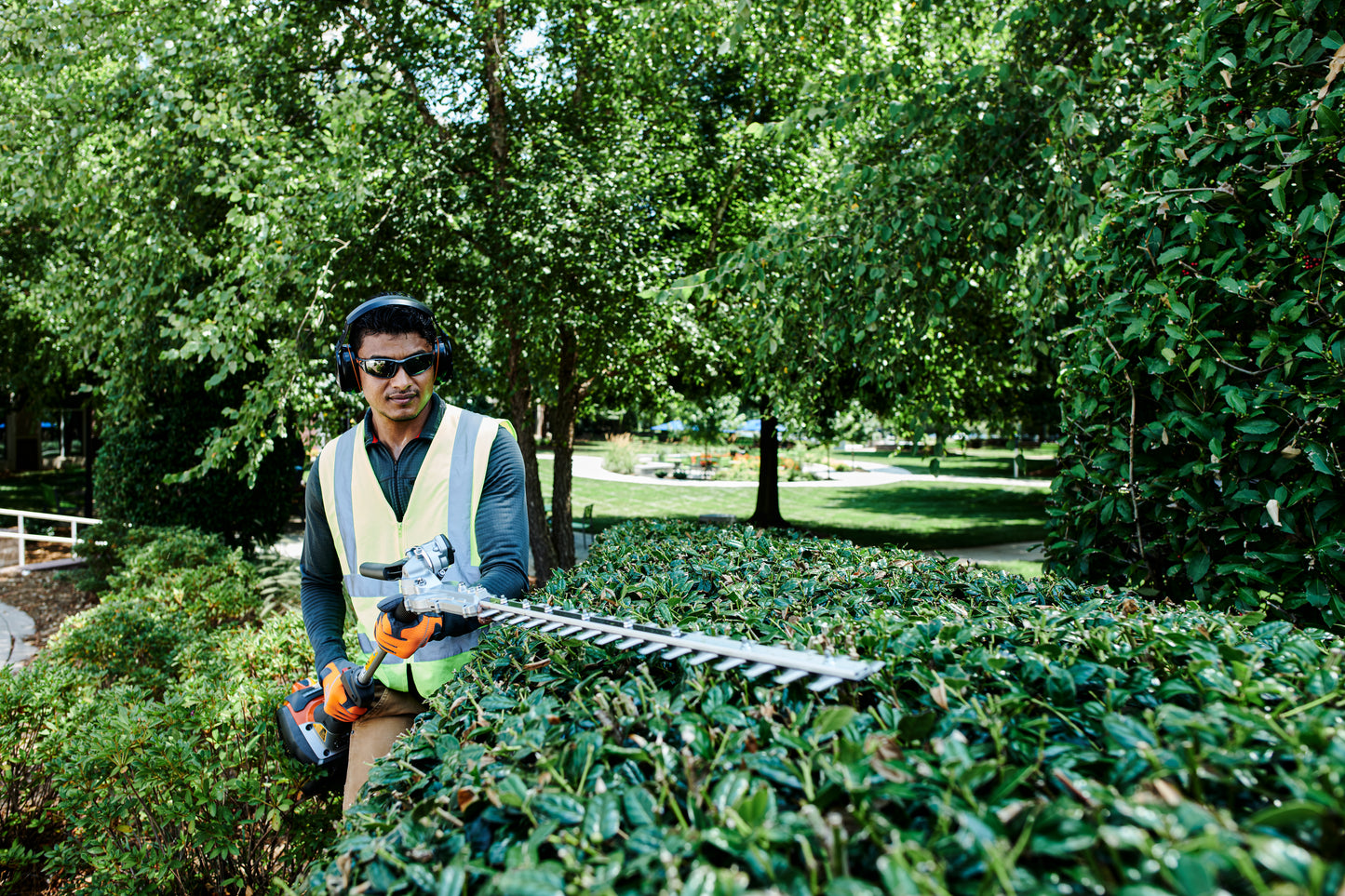 Husqvarna Forest & Garden - 525HE3