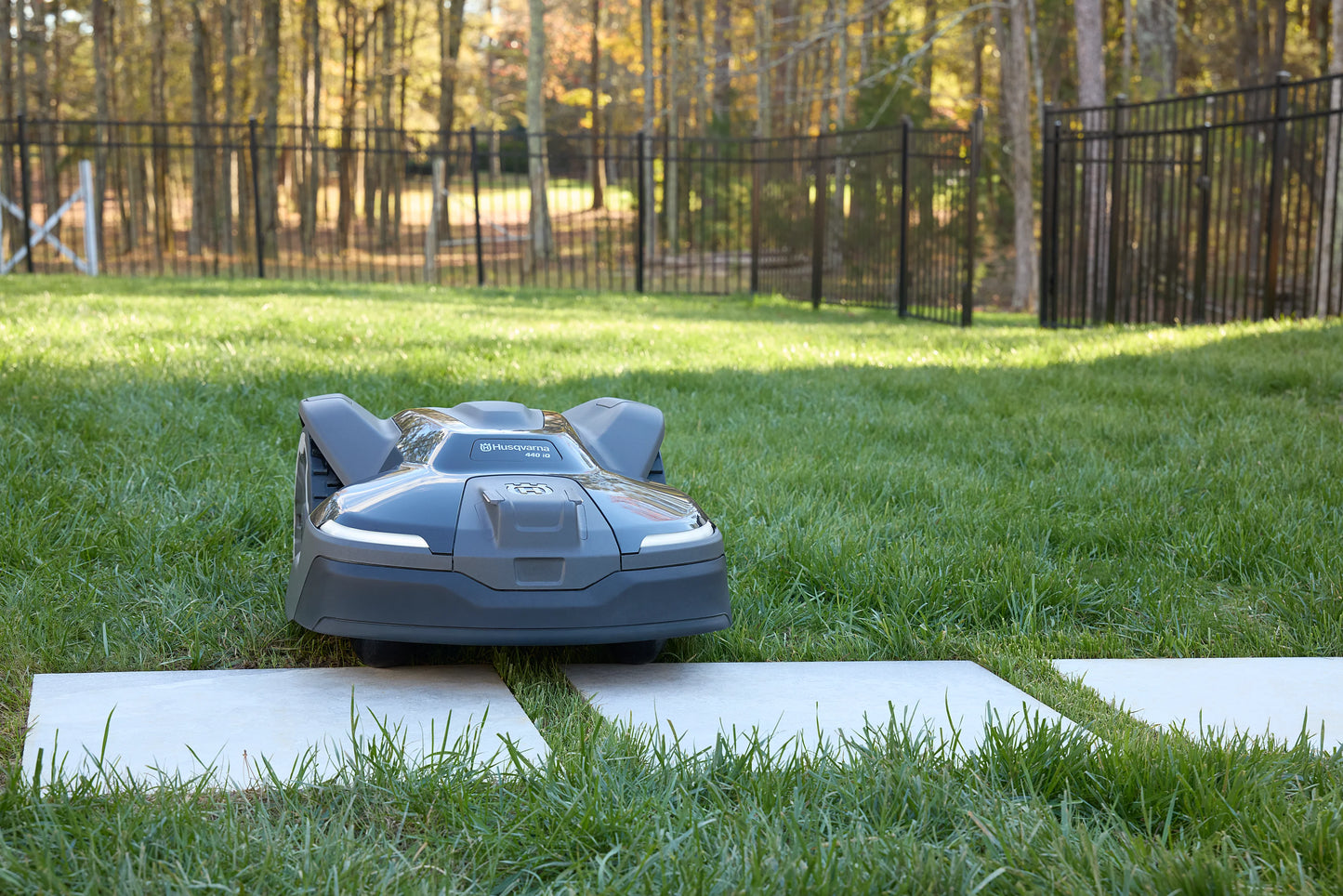 Husqvarna Forest & Garden - 970727501 - 420iQ Automower