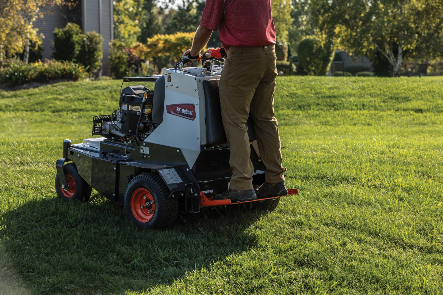 Bobcat - AE30S, Stand On Aerator