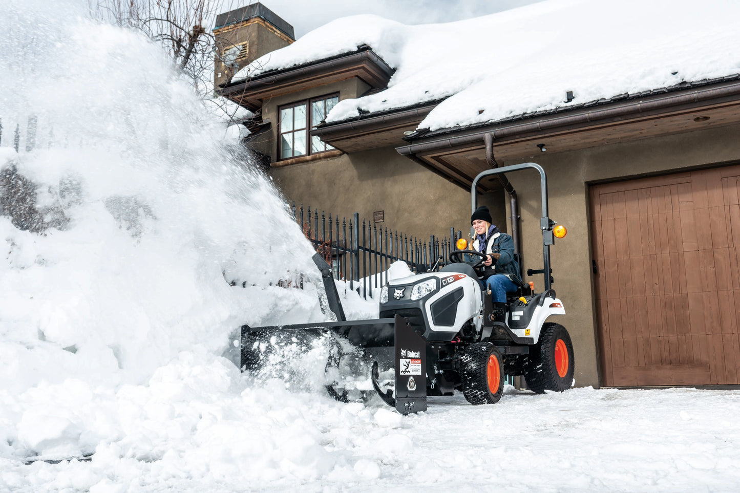 Bobcat - CT1021 HST, Tractor Only