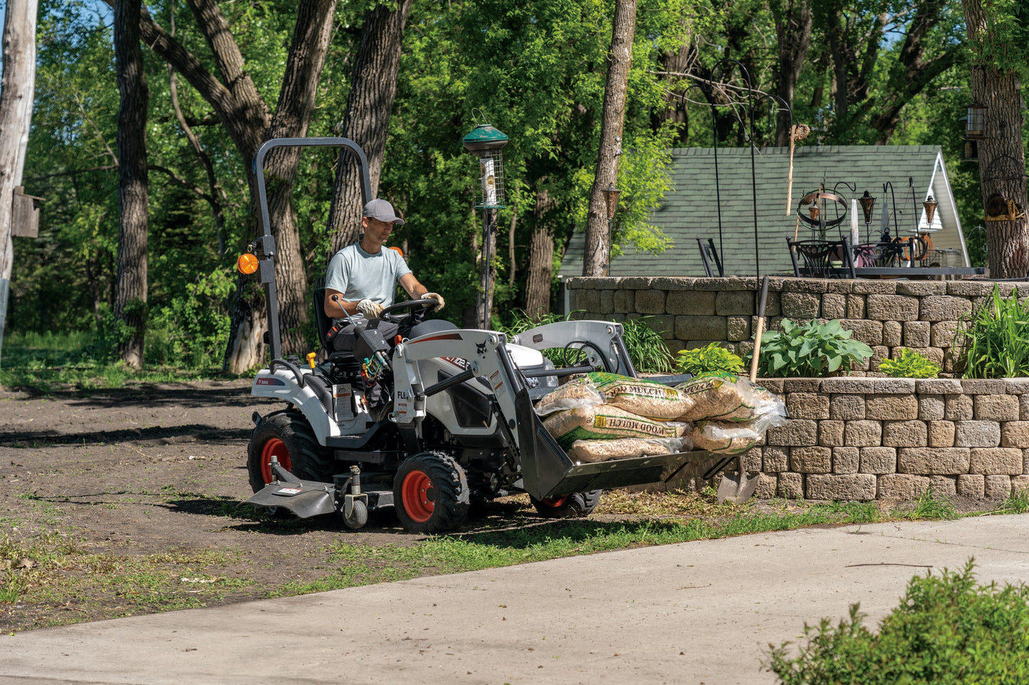 Bobcat - CT1021 HST, Tractor Only