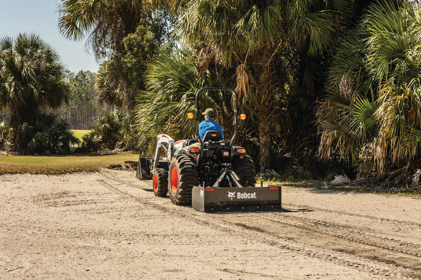 Bobcat - CT2040 HST, Tractor Only