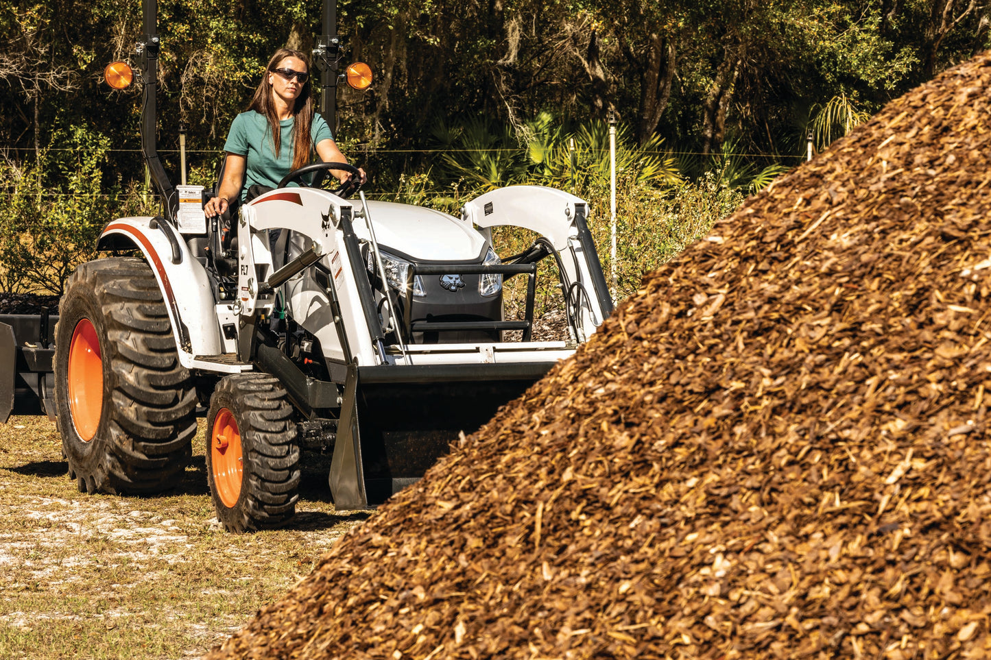 Bobcat - CT2040 HST, Tractor Only