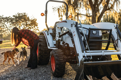 Bobcat - CT2040 HST, Tractor Only