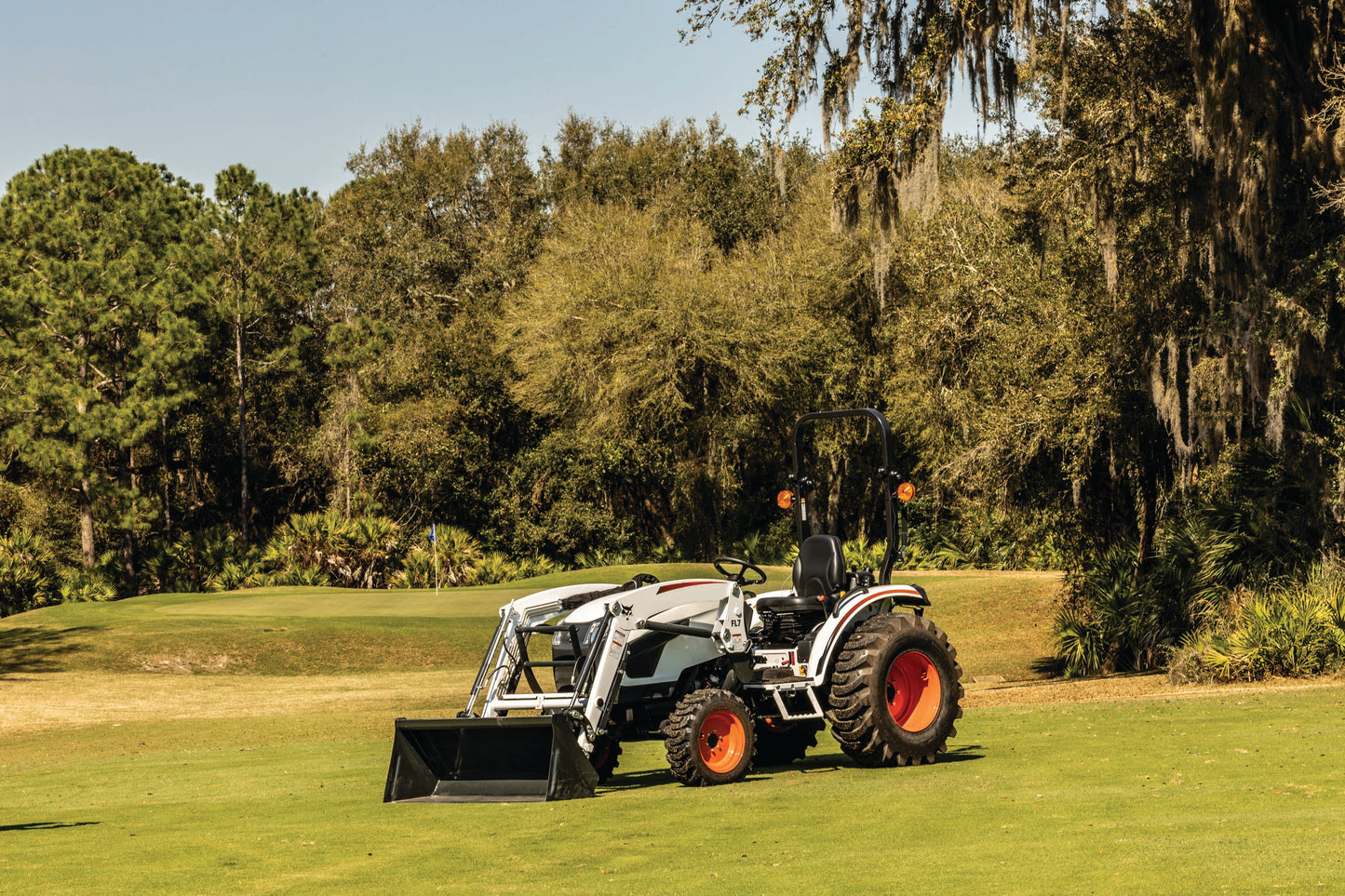 Bobcat - CT2040 HST, Tractor Only