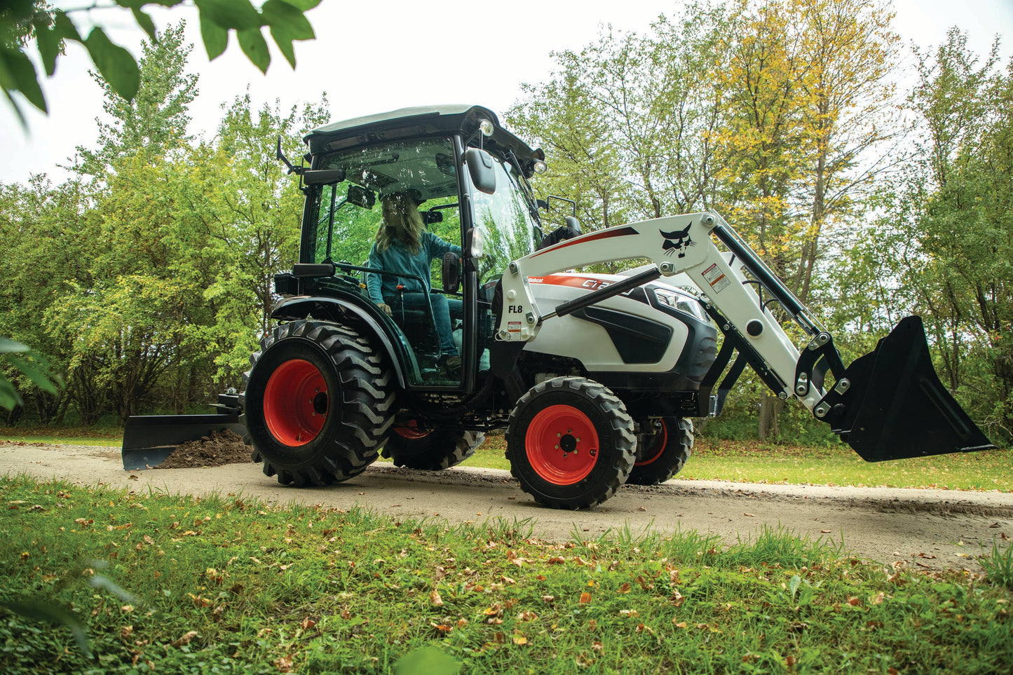 Bobcat - CT2540 HST, Front End Loader