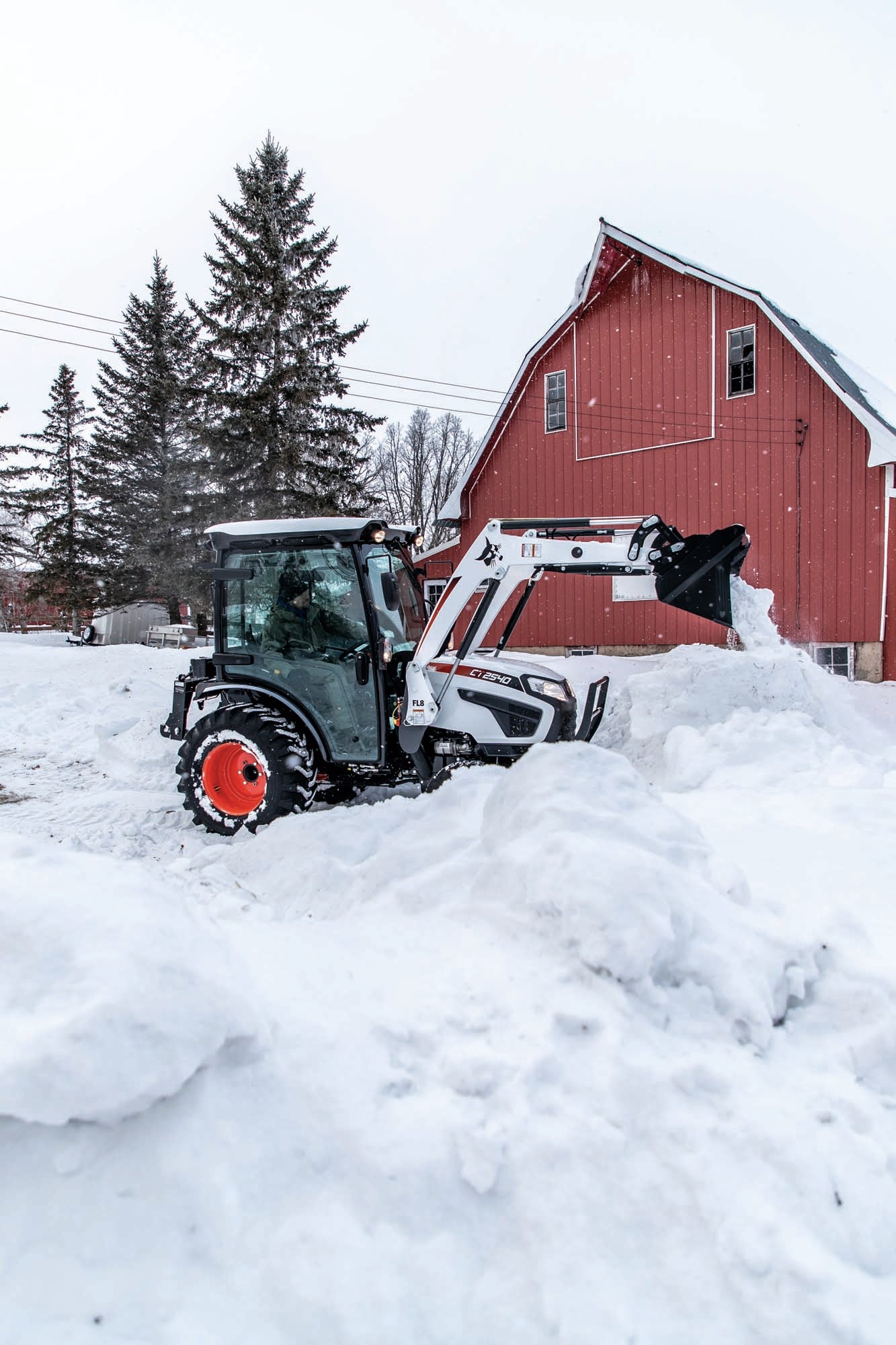 Bobcat - CT2540 HST, Front End Loader