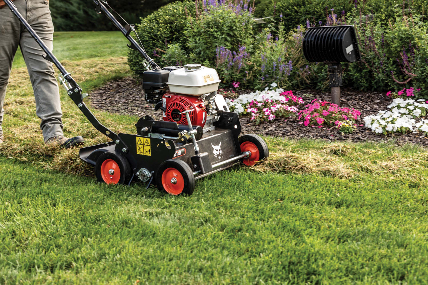 Bobcat - DT18 Fixed Blade, Honda GX160