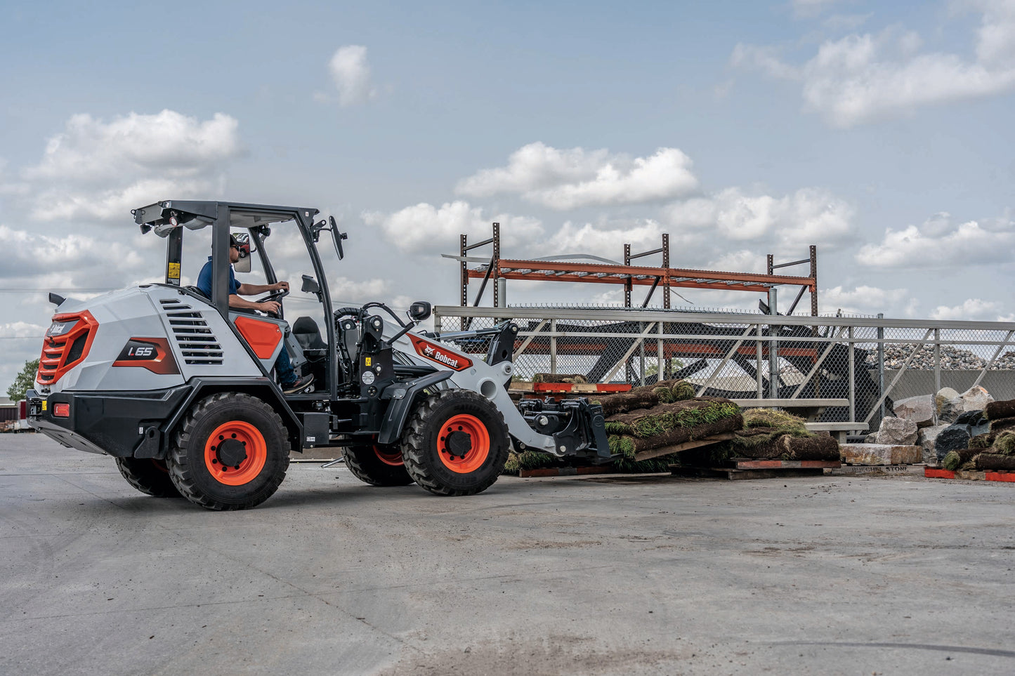 Bobcat - L65 Compact Wheel Loader, Open Cab