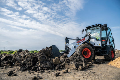 Bobcat - L85 Compact Wheel Loader, Enclosed Cab