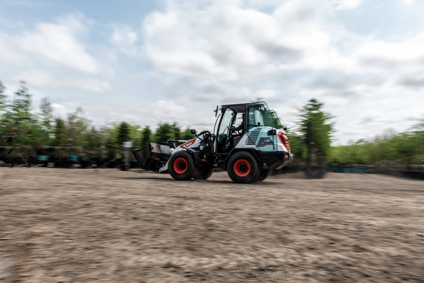 Bobcat - L85 Compact Wheel Loader, Enclosed Cab
