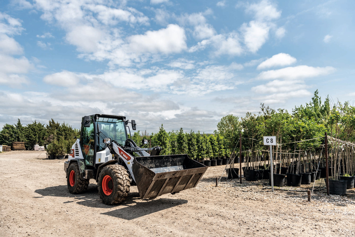 Bobcat - L85 Compact Wheel Loader, Enclosed Cab