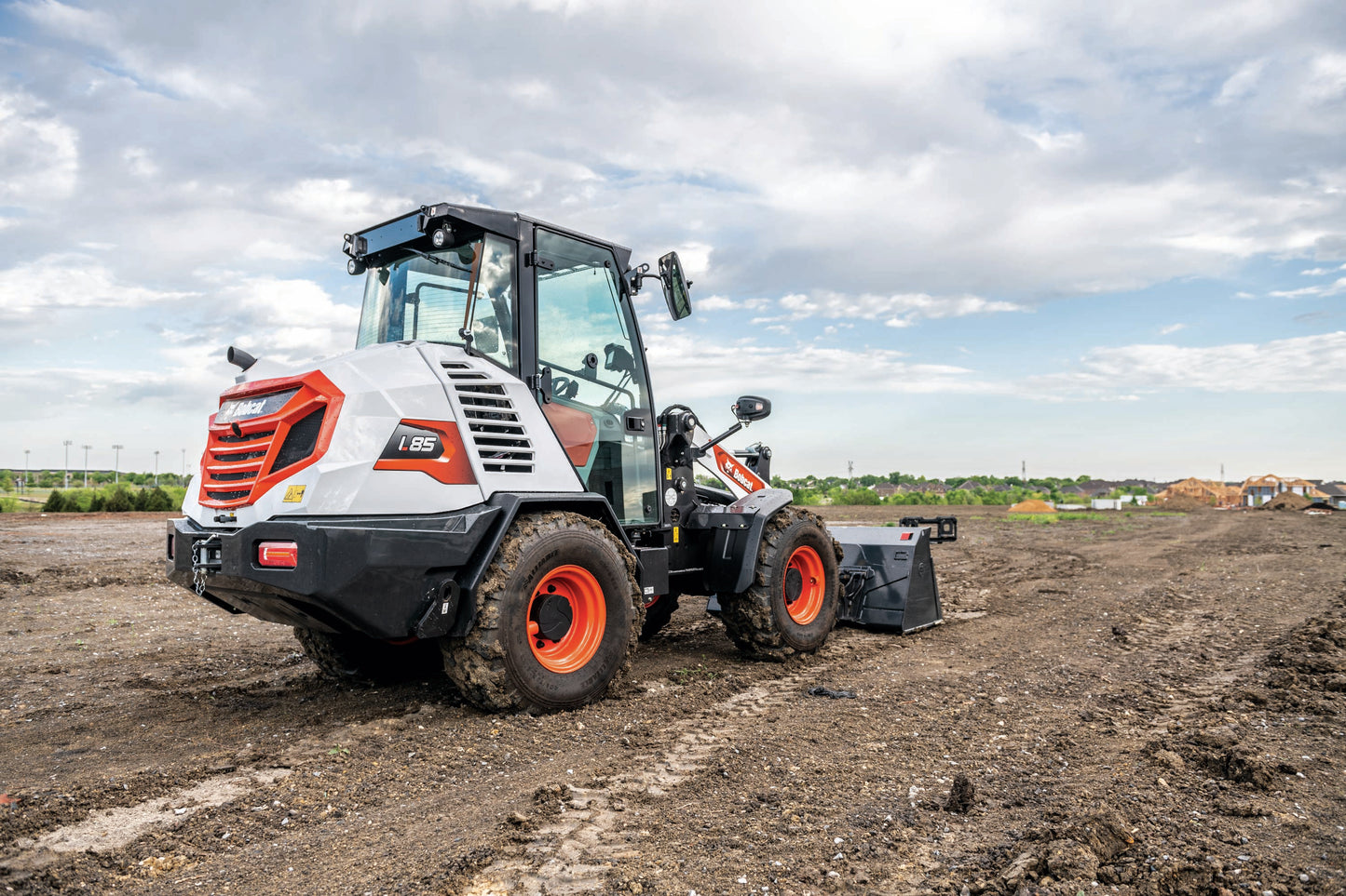 Bobcat - L85 Compact Wheel Loader, Enclosed Cab