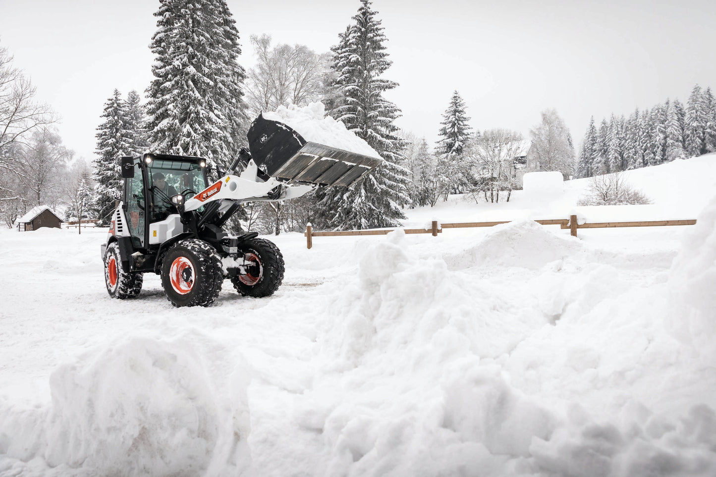 Bobcat - L85 Compact Wheel Loader, Enclosed Cab
