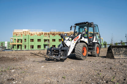 Bobcat - L85 Compact Wheel Loader, Enclosed Cab
