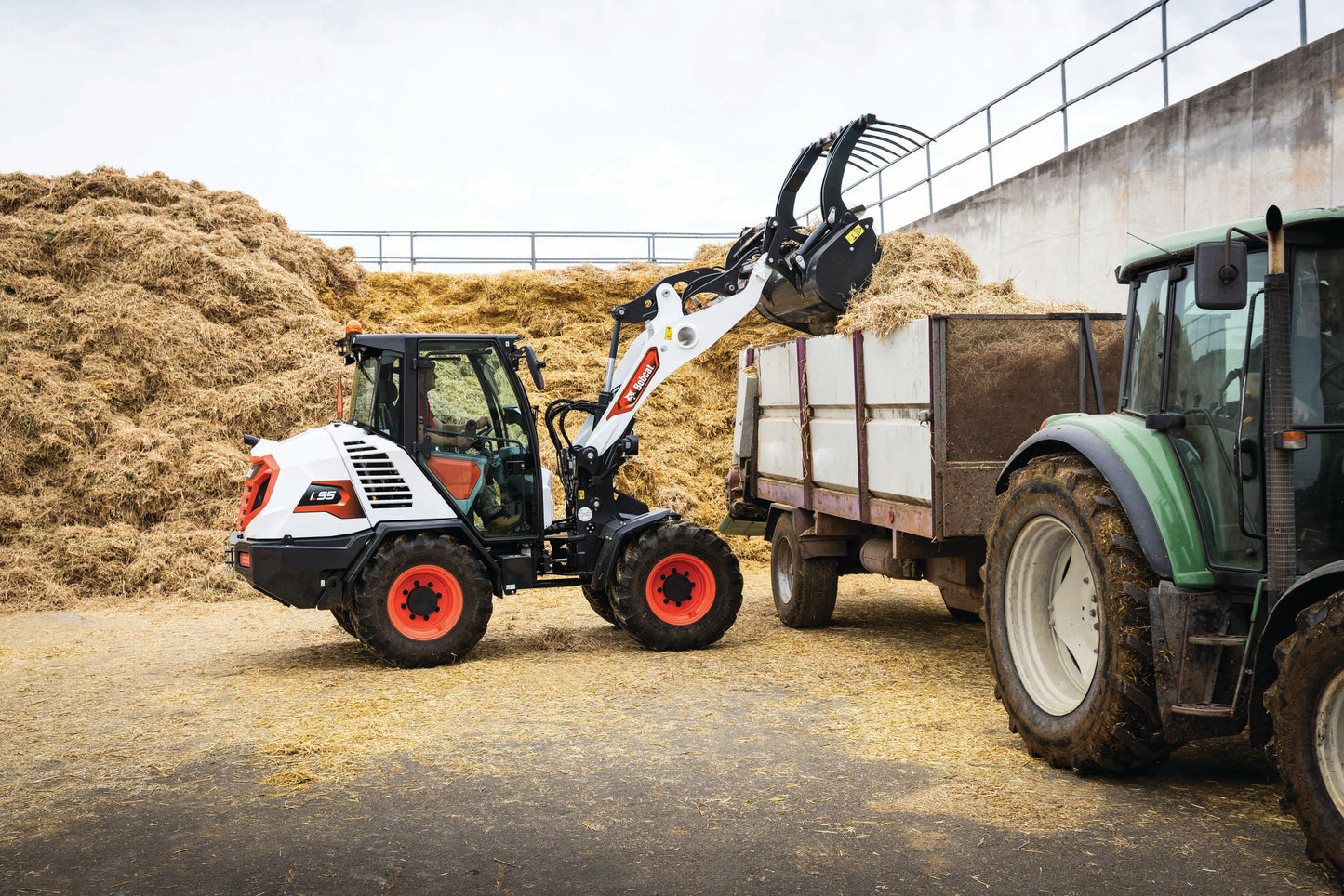 Bobcat - L95 Compact Wheel Loader, Enclosed Cab