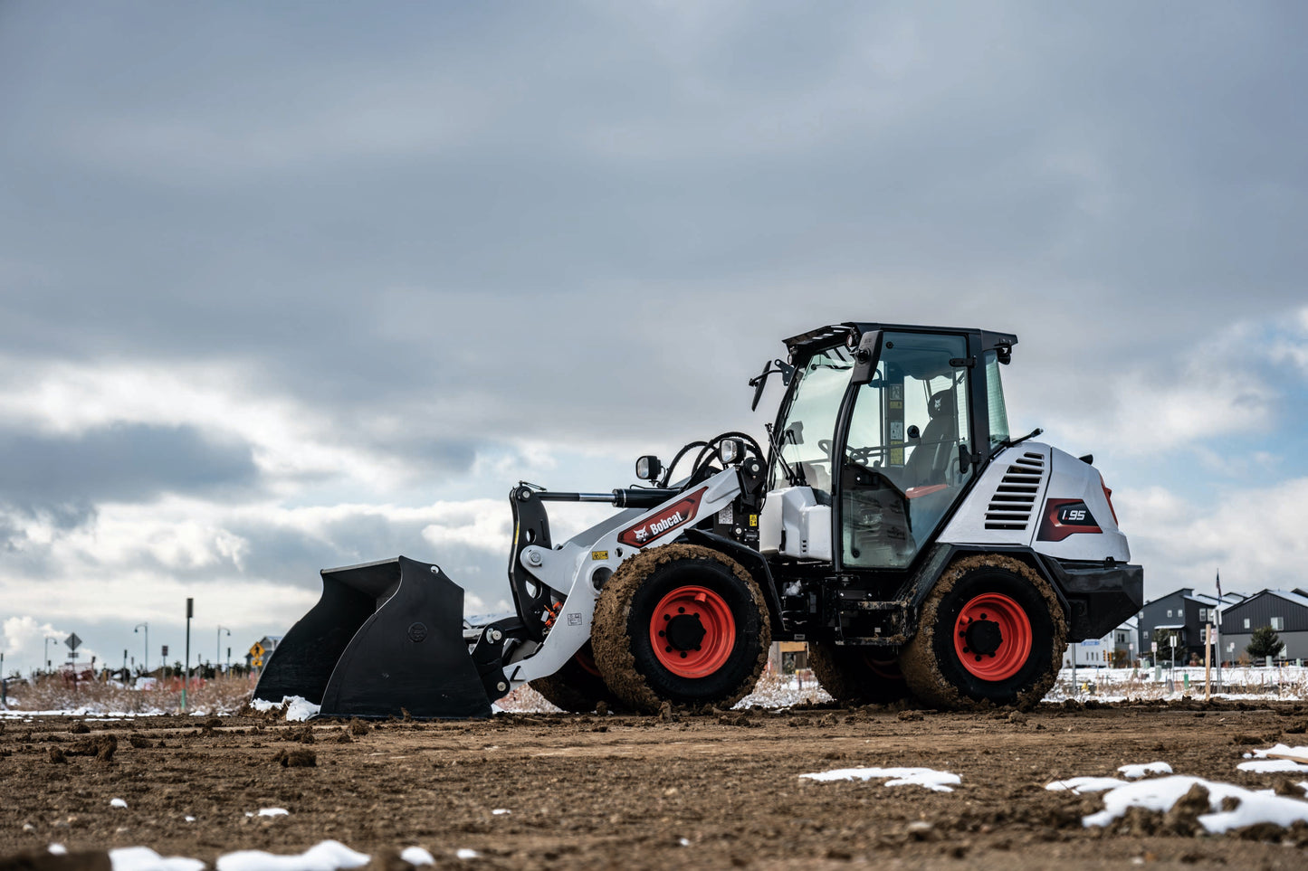 Bobcat - L95 Compact Wheel Loader, Enclosed Cab