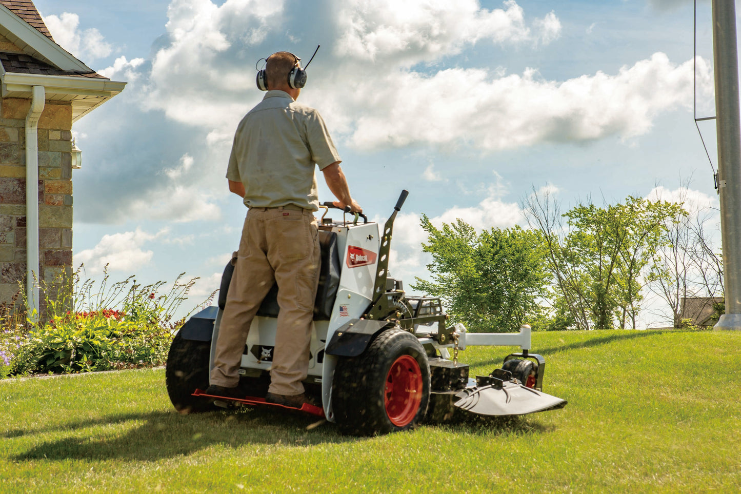 Bobcat - ZS4000, 36" Zero-Turn Mower