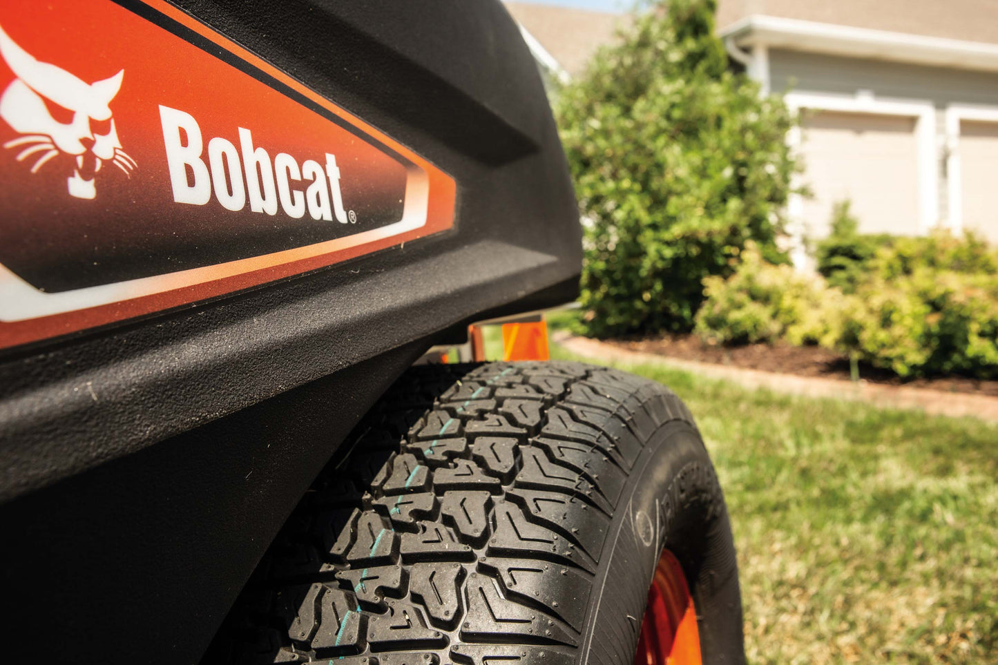 Bobcat - ZT2000, 48" Zero-Turn Mower