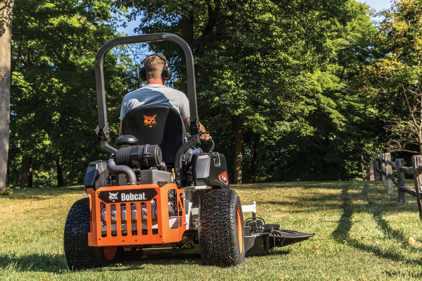 Bobcat - ZT5000, 61" Zero-Turn Mower