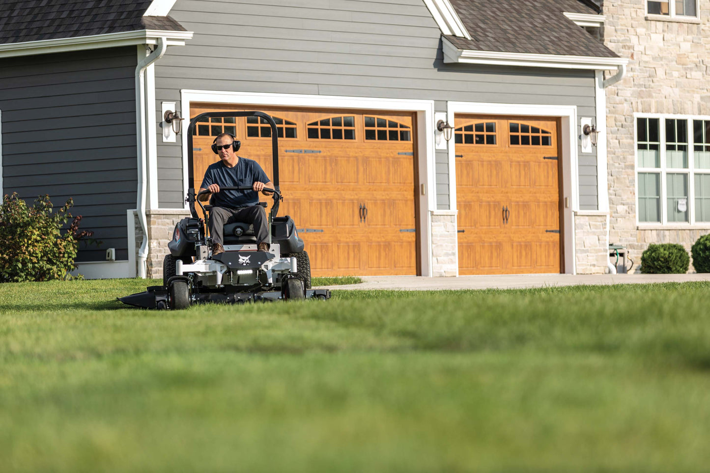 Bobcat - ZT6000e, 52" Zero-Turn Mower