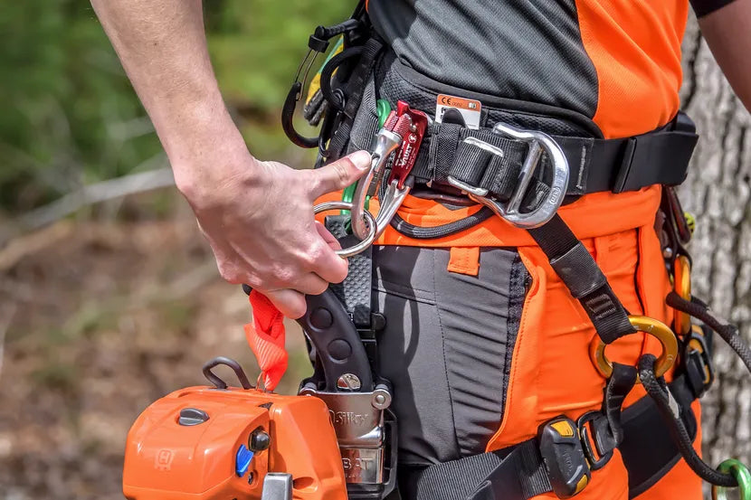 Husqvarna Forest & Garden - 970737212 - T525 Chainsaw, 12"