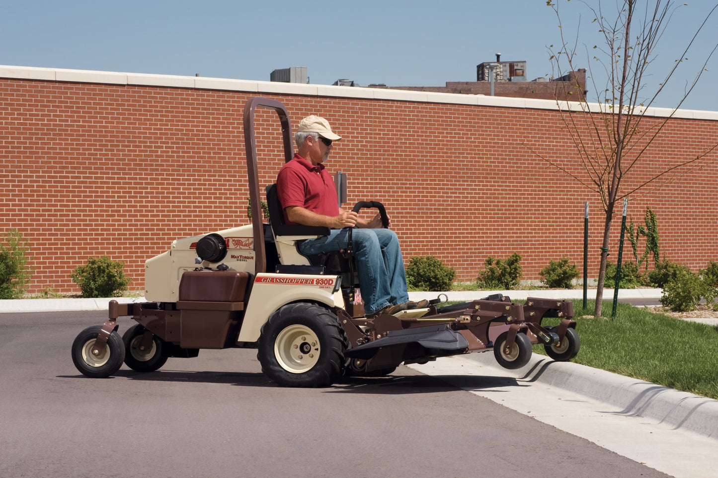 Grasshopper - 532127-803 - 725DT, 52"